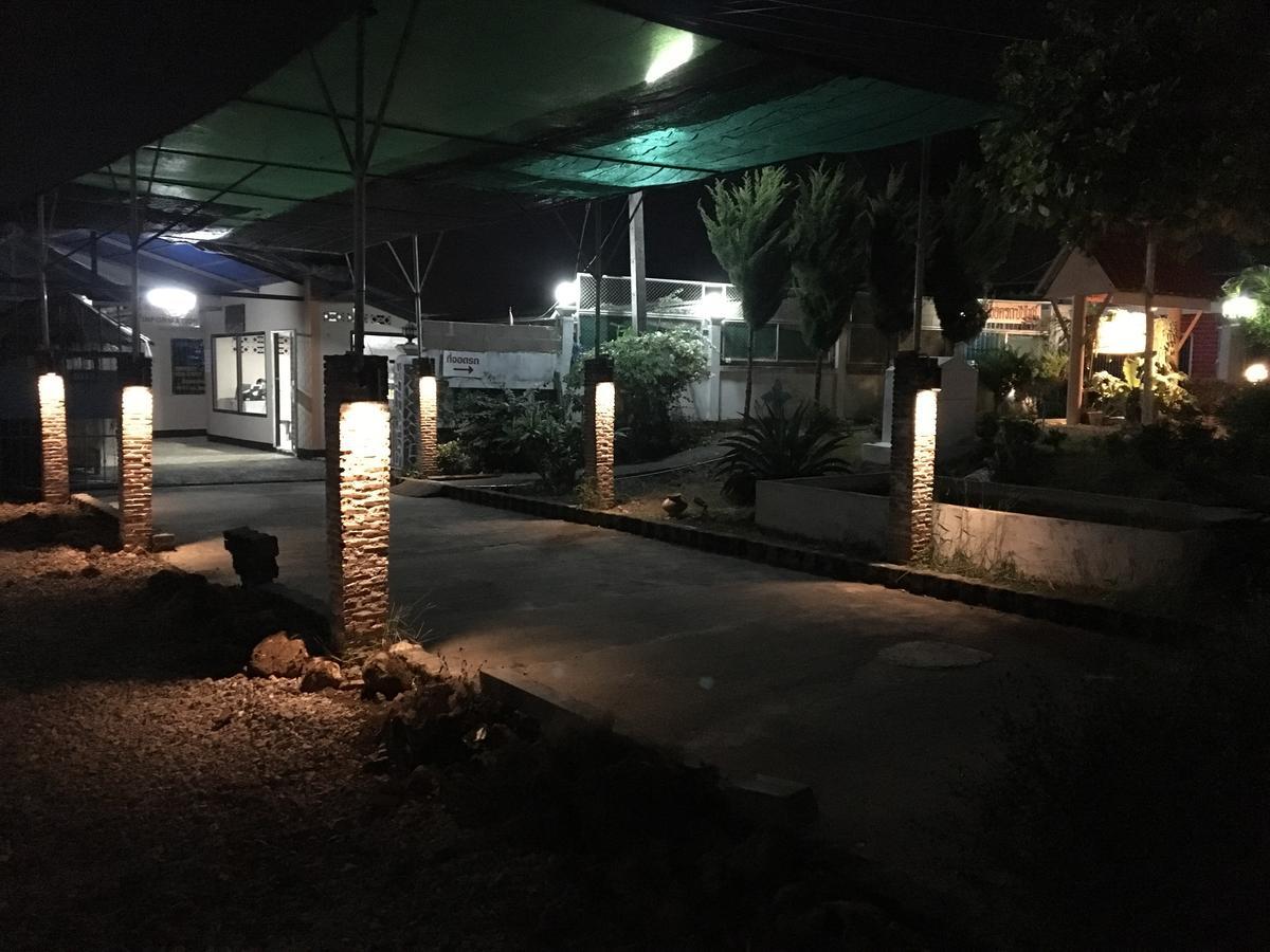 Sunshine Guesthouse 湄梭 外观 照片